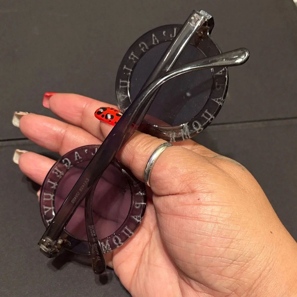 Fashion L’AGELUVE Black Round Sunglasses with Bee Accents